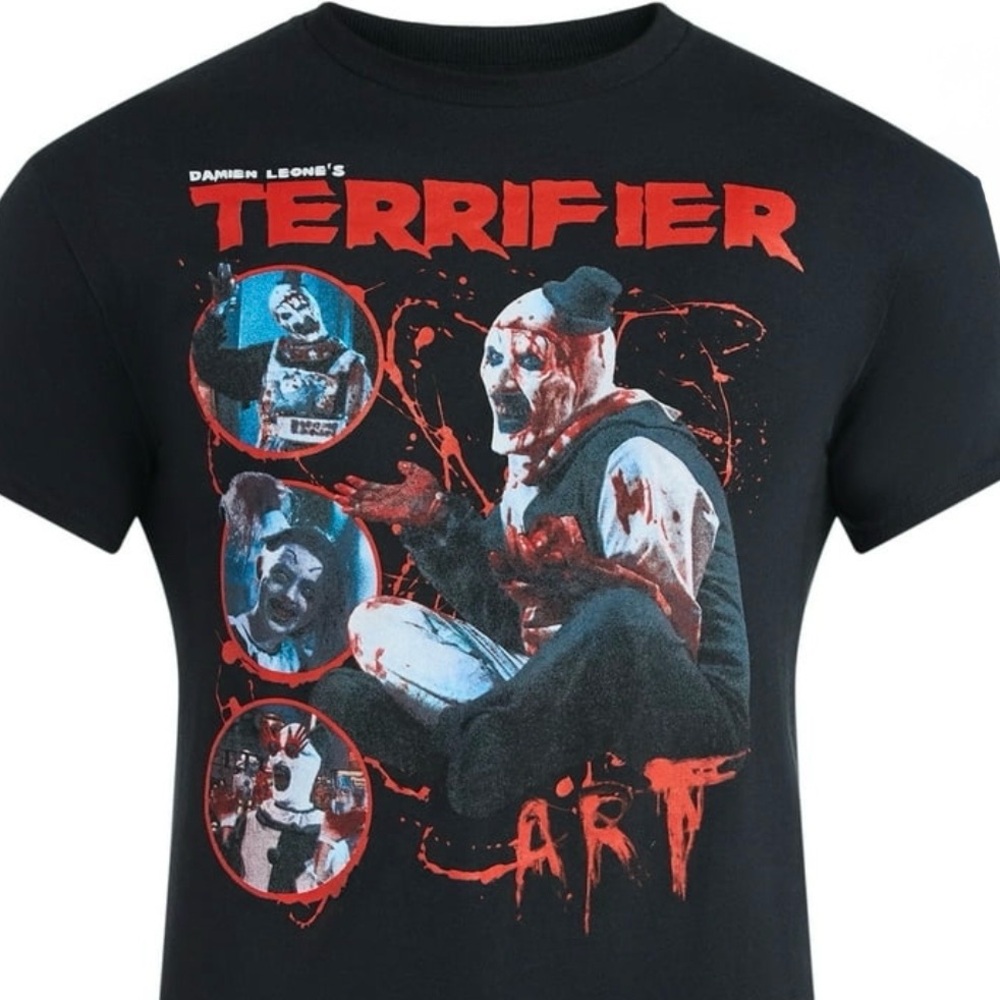 Terrifier Graphic Tee in Black and Red